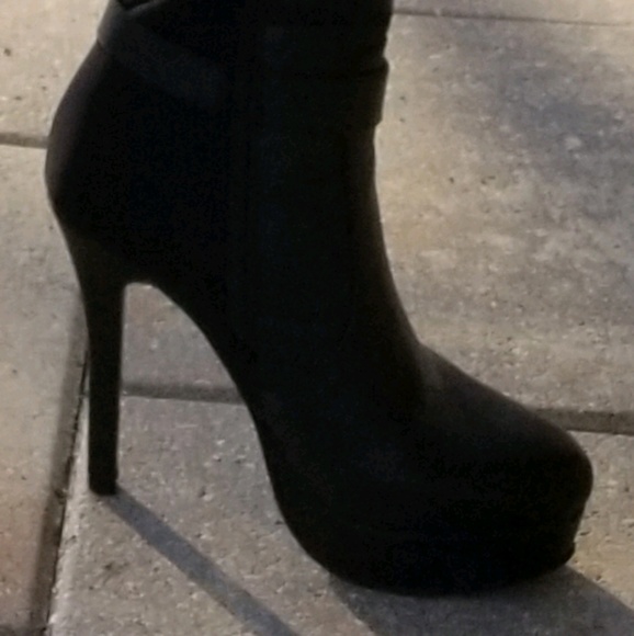 Meet your Posher, K - Picture 1 of 1